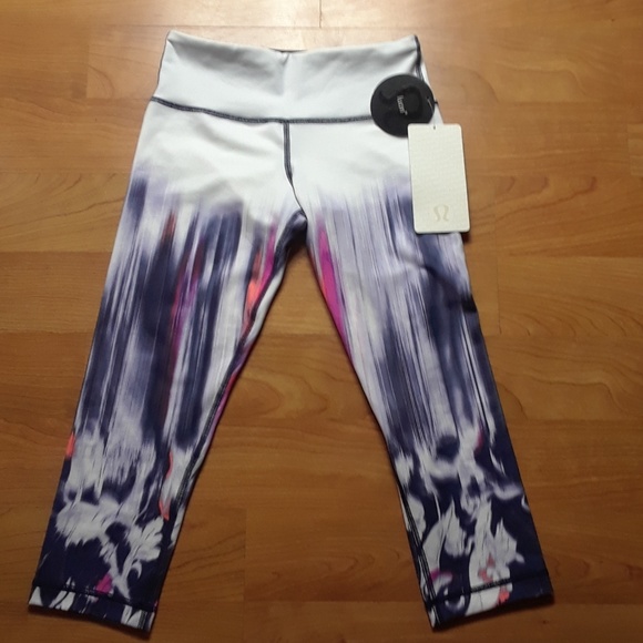 NEW Lululemon Wunder Under Crop Pant Yoga Athletic - Picture 2 of 8